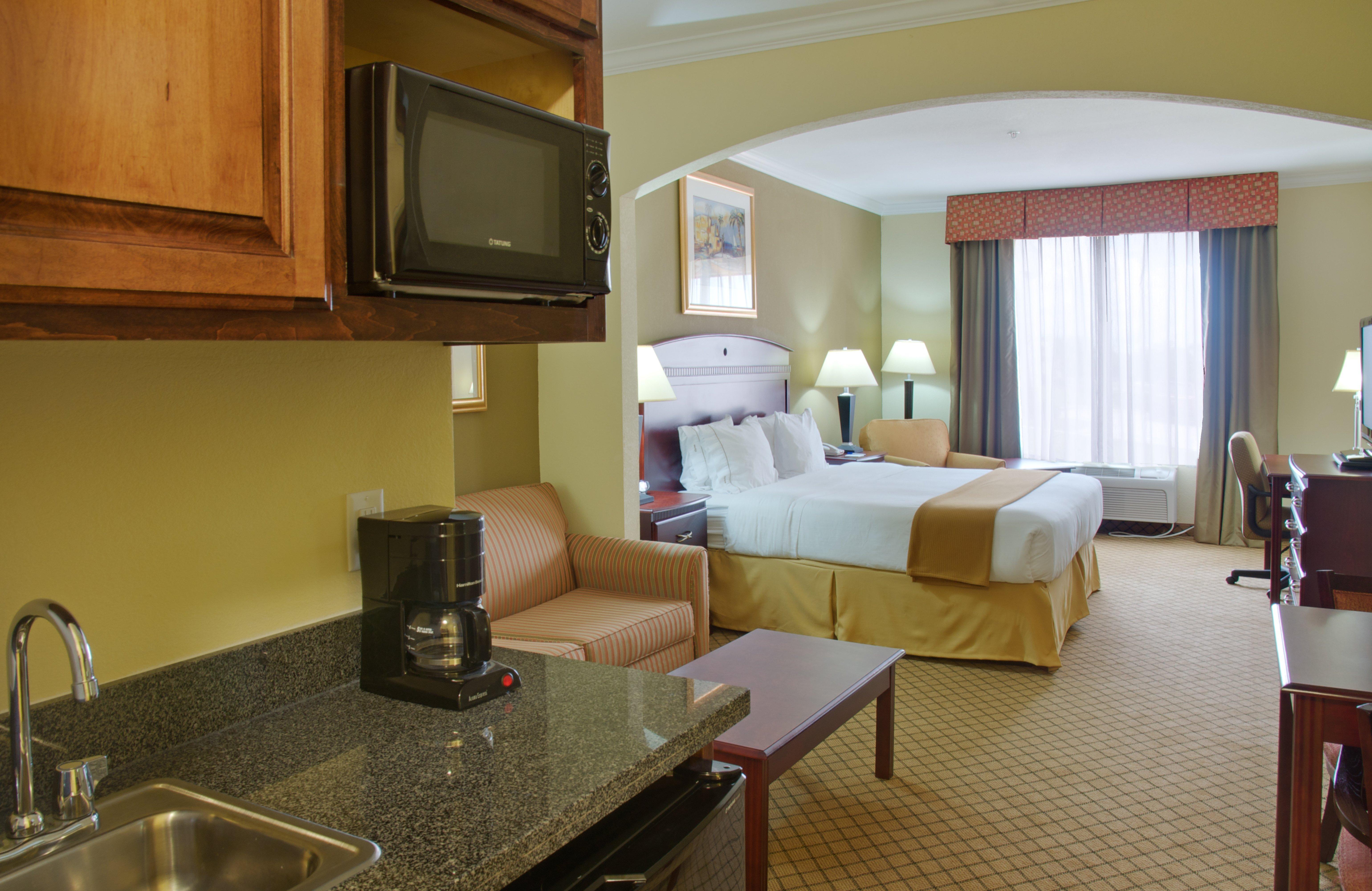 Express & By Ihg Hotel 2*