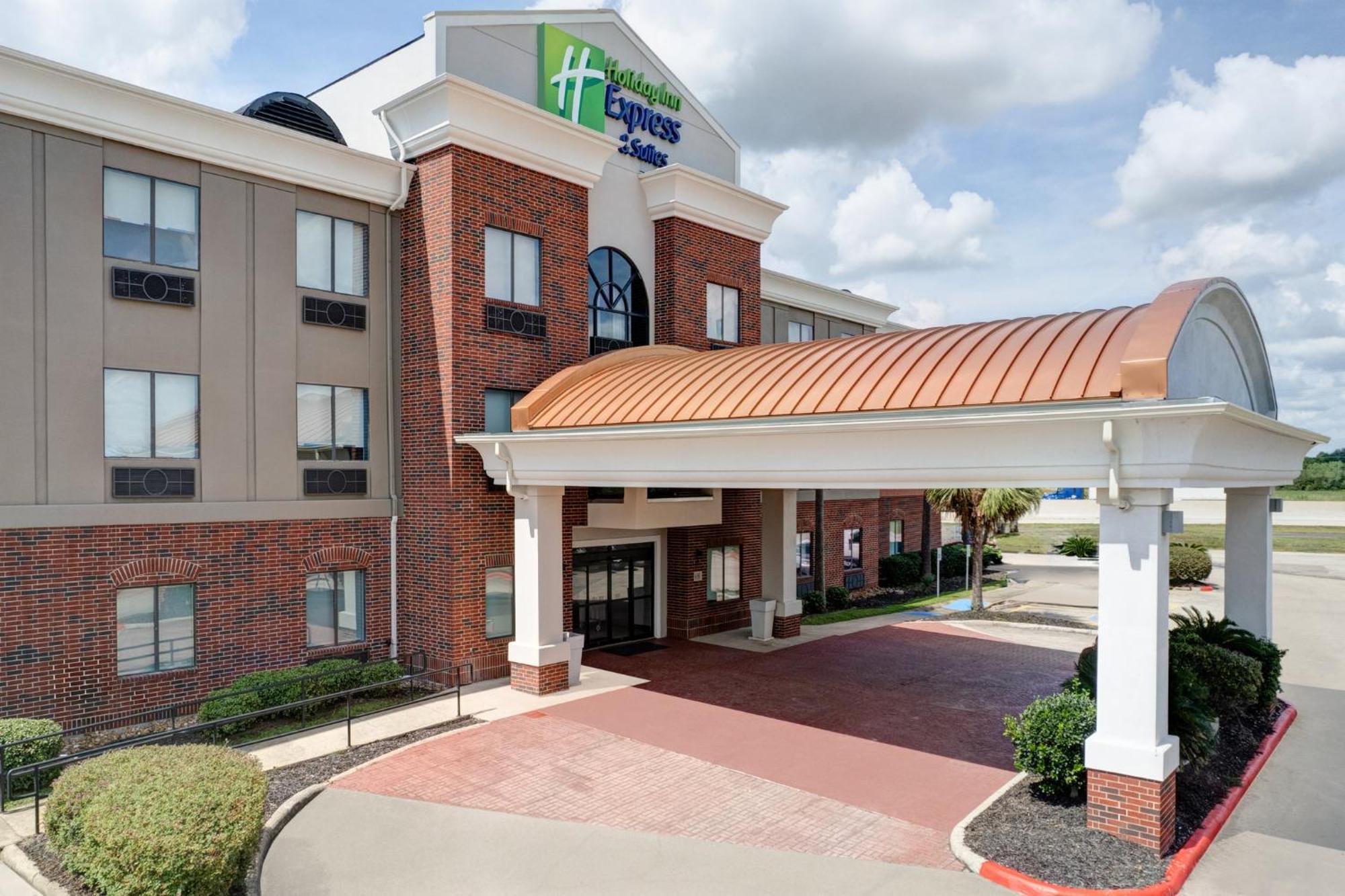 Hotel Express & By Ihg 2*