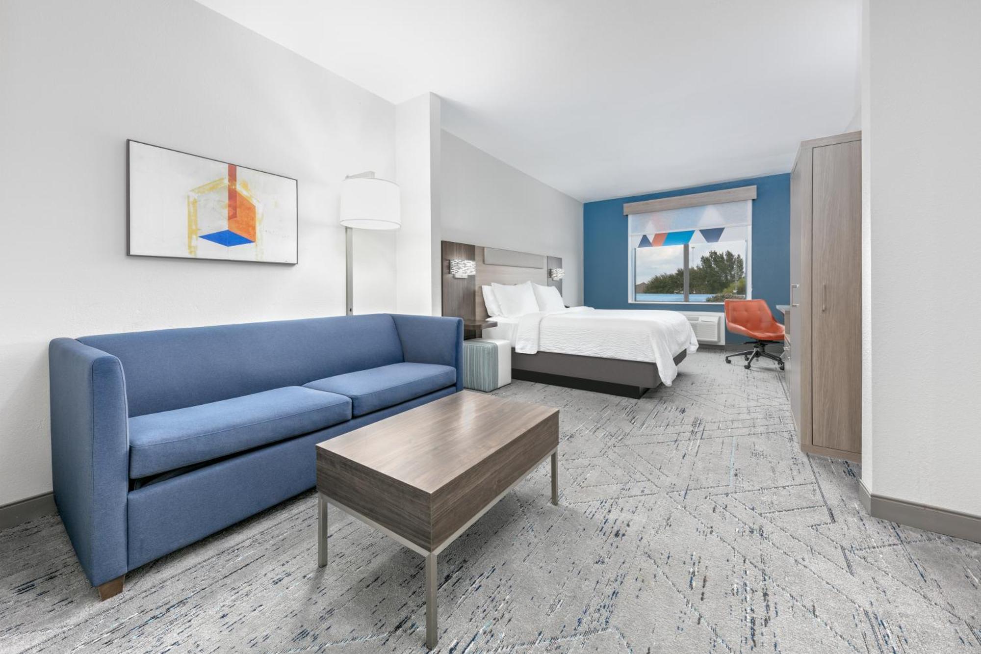 Hotel Express & By Ihg Winnie