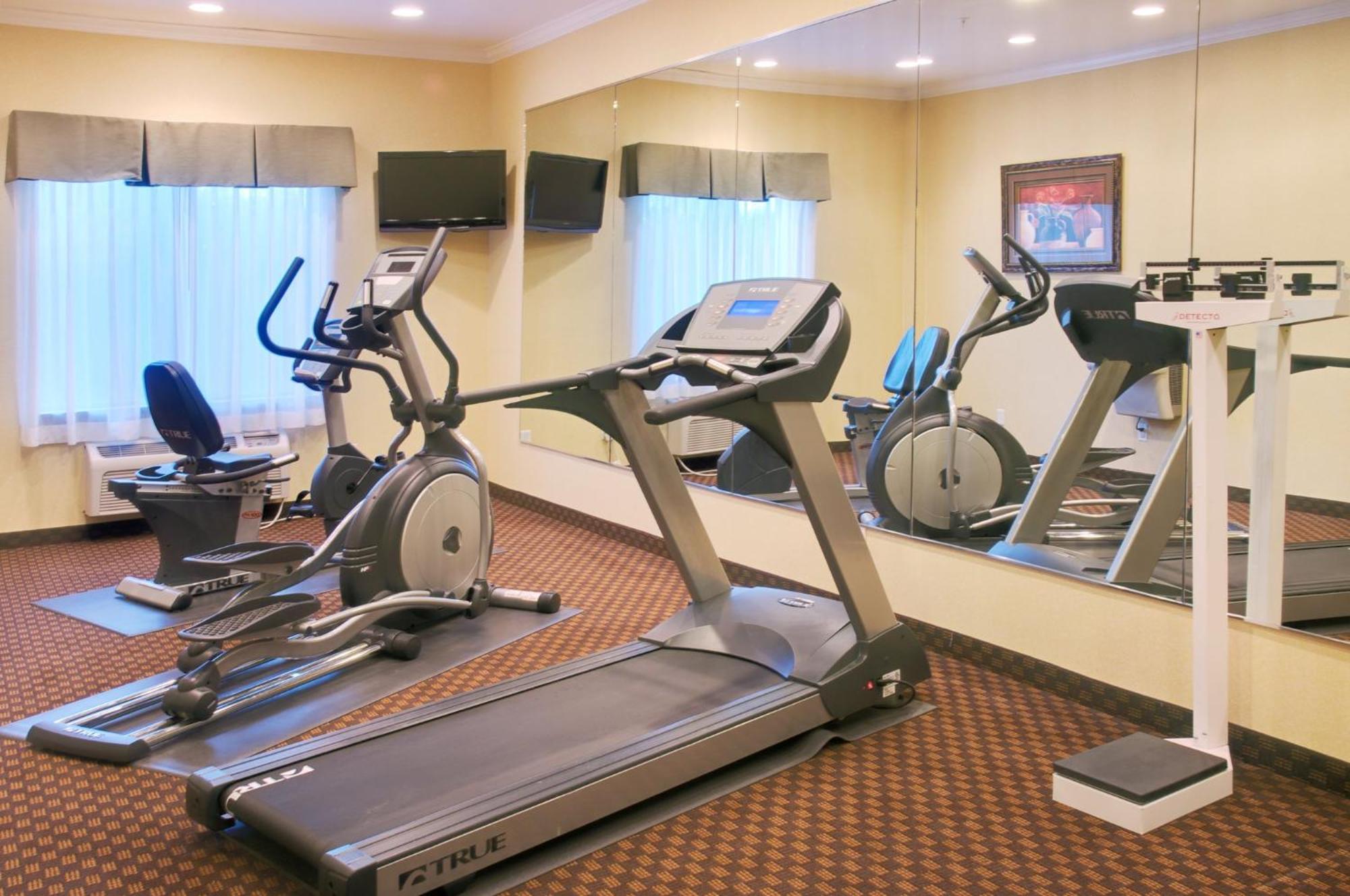 Hotel Express & By Ihg Winnie
