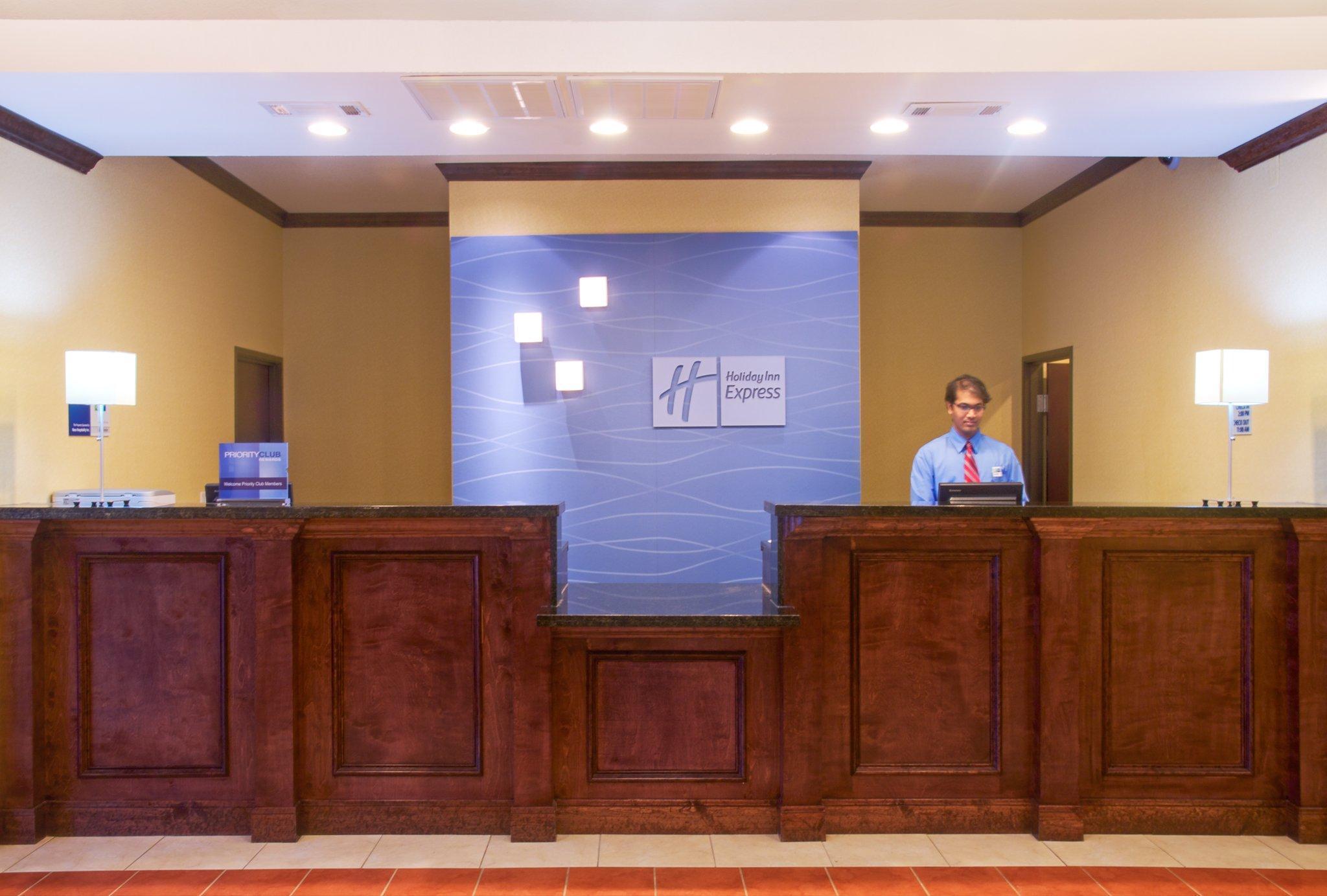 Express & By Ihg Winnie