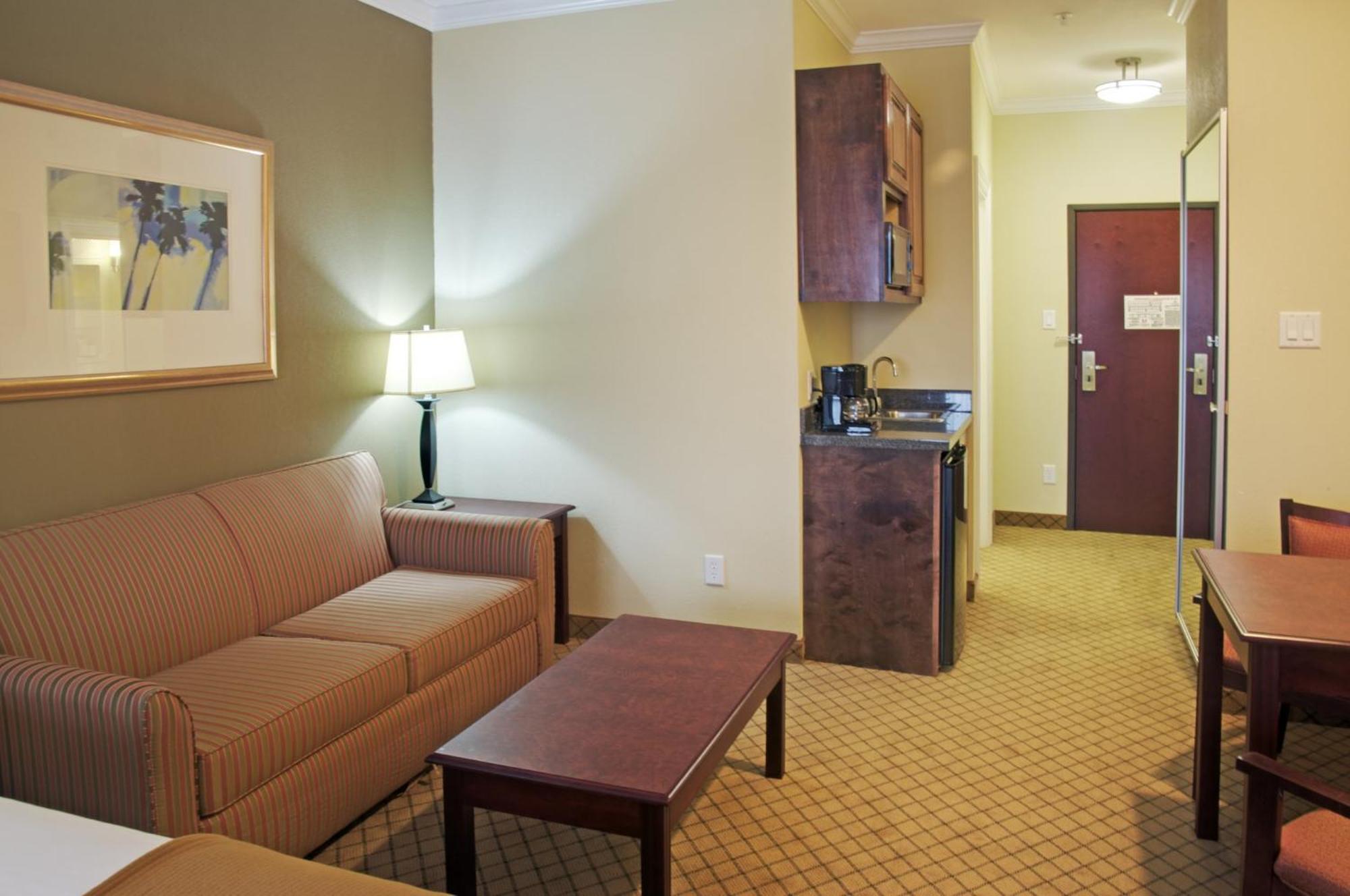 Express & By Ihg Hotel